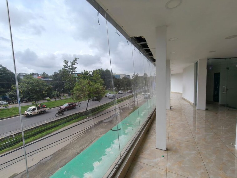 Exterior View, vyttila Commercial Showroom 1200 Sq.Ft. In Vyttila Kochi 10530700
