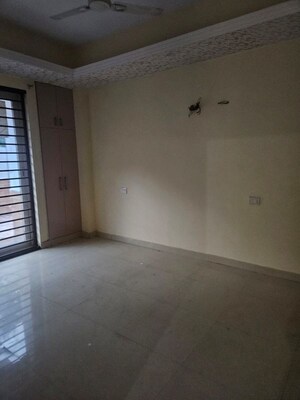 Room in 2 BHK Apartment at SRS Square, Vikas Nagar – for Rent