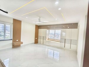 3 BHK Apartment For Rent in Madhu Park Ville, Tellapur