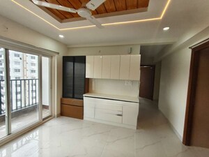 Room in 3 BHK Apartment at Madhu Park Ville, Tellapur – for Rent