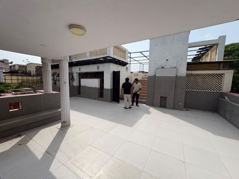  Parking, ameya-sapphire-57 4 Bedroom 5000 Sq.Ft. Villa In Sector 57 Gurgaon 10530771