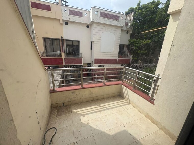 Balcony, ameya-sapphire-57 4 Bedroom 5000 Sq.Ft. Villa In Sector 57 Gurgaon 10530771