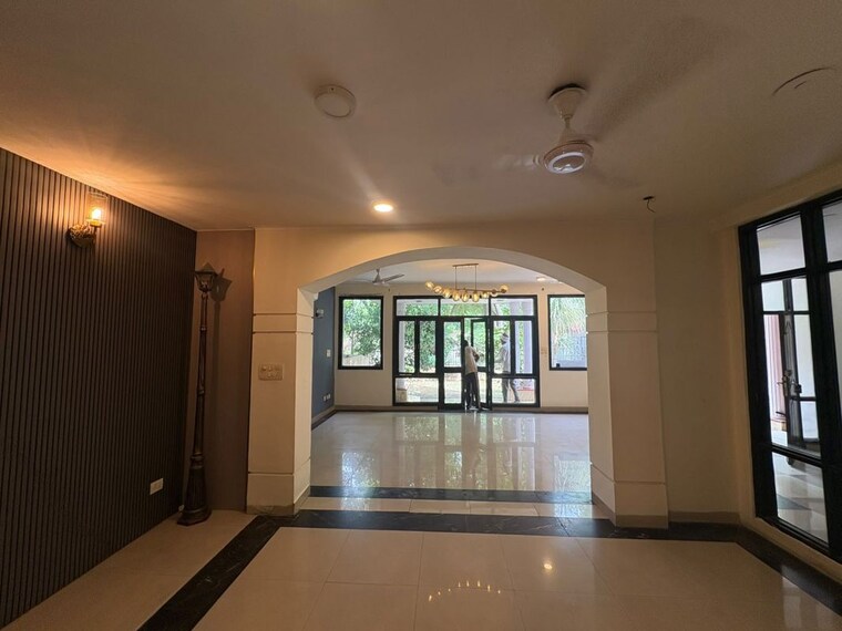 Living Room, ameya-sapphire-57 4 Bedroom 5000 Sq.Ft. Villa In Sector 57 Gurgaon 10530771