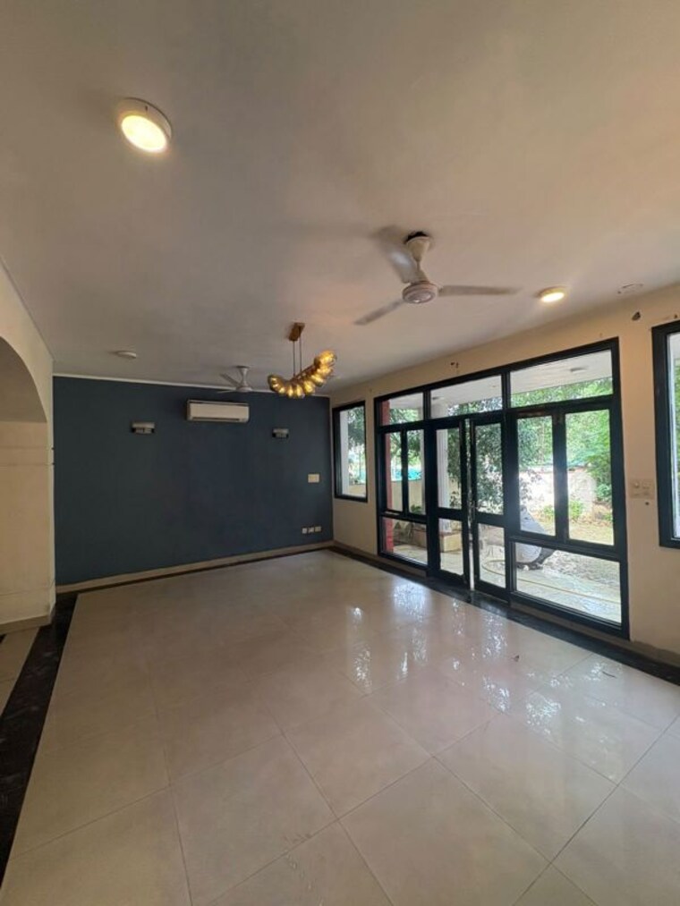 Room, ameya-sapphire-57 4 Bedroom 5000 Sq.Ft. Villa In Sector 57 Gurgaon 10530771