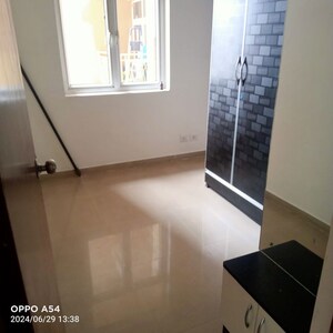 Bathroom in 2.5 BHK Apartment at Mahagun Mywoods, Sector 16c Greater Noida – for Rent