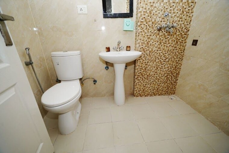 Bathroom, trident-embassy 2.5 Bedroom 1129 Sq.Ft. Apartment In Sector 1 Greater Noida Greater Noida 10530790