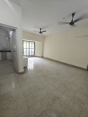 Room in 3 BHK Apartment at Mantri Estate, Salisbury Park – for Rent