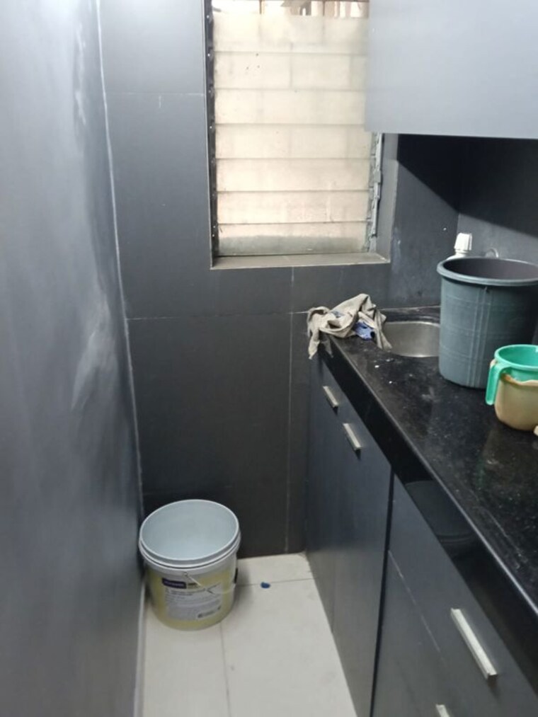 Bathroom, dhawalgiri-chs Commercial Office Space 500 Sq.Ft. In Andheri East Mumbai 10530806