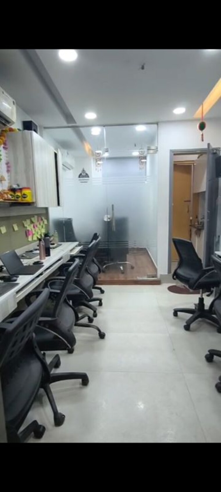 Gym, netaji subhash place Commercial Office Space 450 Sq.Ft. In Netaji Subhash Place Delhi 10530814