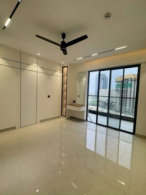 Room in 3 BHK Apartment at Pareena Coban Residences, Sector 99a – for Sale