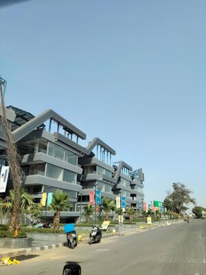 Shop – Exterior View View at SKA Arcadia, Wave City - for Sale