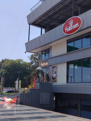  Shop – Exterior View View at SKA Arcadia, Wave City - for Sale