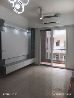 2 BHK Apartment For Rent in Smart World Orchard