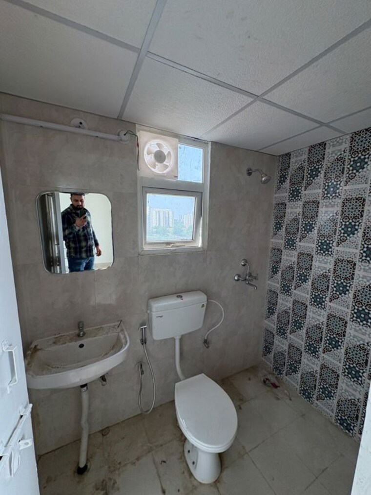 Bathroom, signature-the-millennia-3 2 Bedroom 1000 Sq.Ft. Apartment In Sector 37d Gurgaon 10530818