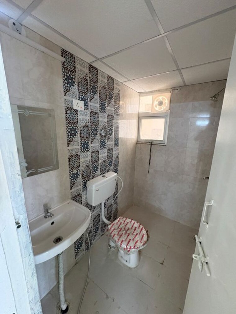 Bathroom, signature-the-millennia-3 2 Bedroom 1000 Sq.Ft. Apartment In Sector 37d Gurgaon 10530818