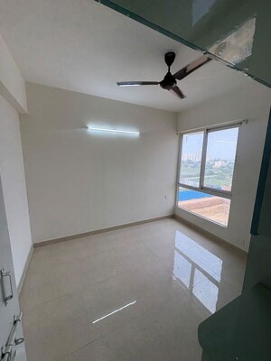 Room in 2 BHK Apartment at Signature The Millennia 3, Sector 37d – for Rent