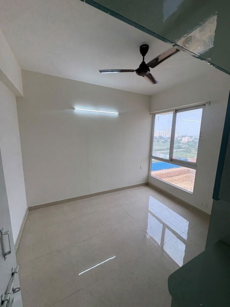 Room, signature-the-millennia-3 2 Bedroom 1000 Sq.Ft. Apartment In Sector 37d Gurgaon 10530818