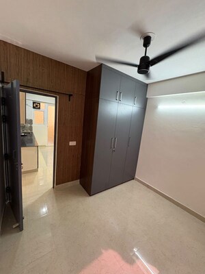 Room in 2.5 BHK Apartment at Signature The Millennia 3, Sector 37d – for Rent
