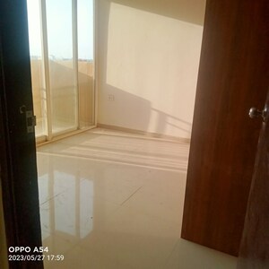 Room in 2.5 BHK Apartment at Mahagun Mywoods, Sector 16c Greater Noida – for Sale