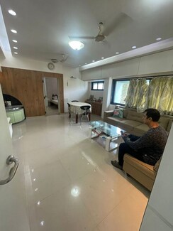 1 BHK Apartment For Rent in Abhishek Apartment Andheri West