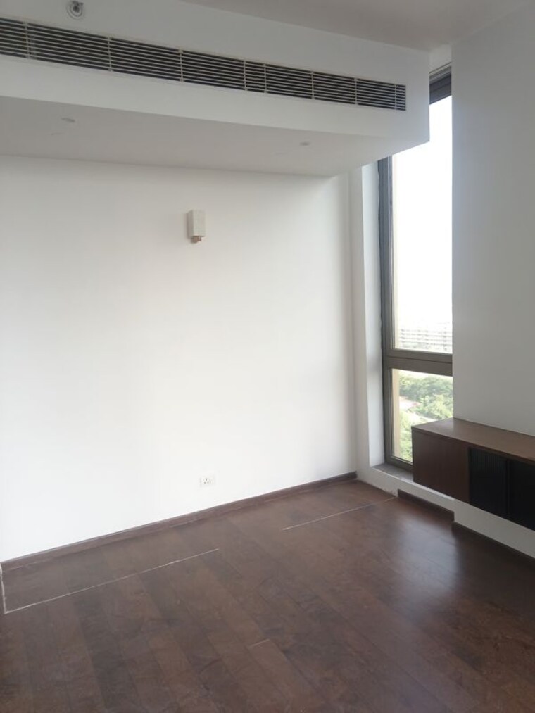 Room, emaar-emerald-floors 4 Bedroom 2000 Sq.Ft. Apartment In Sector 65 Gurgaon 10530916