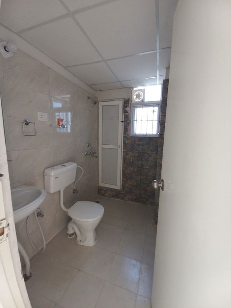Bathroom, signature-the-millennia-2 2 Bedroom 690 Sq.Ft. Apartment In Sector 37d Gurgaon 10530945
