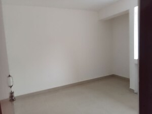 Room in 3 BHK Apartment at Morabadi – for Rent