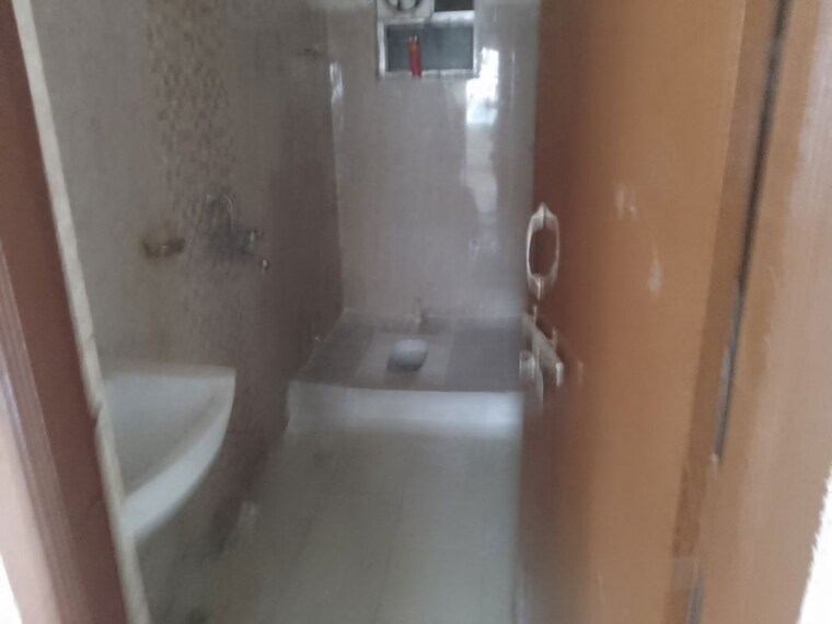 Bathroom, morabadi 3 Bedroom 1500 Sq.Ft. Apartment In Morabadi Ranchi 10530963