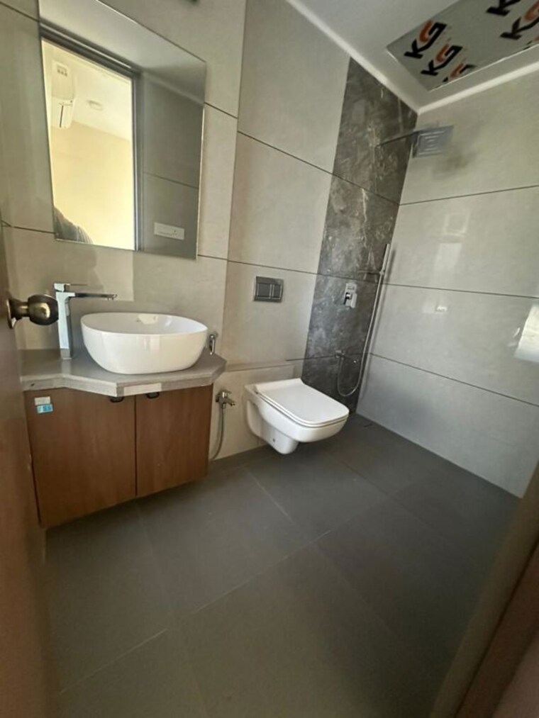 Bathroom, shivdham-chs-santacruz 3 Bedroom 1120 Sq.Ft. Apartment In Santacruz West Mumbai 10530936