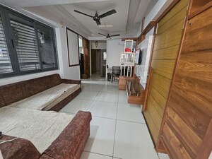 2 BHK Penthouse For Rent in Vaishnodevi Circle