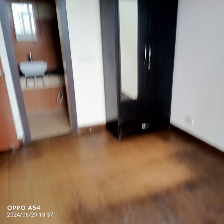 Room, mahagun-mywoods 2.5 Bedroom 1235 Sq.Ft. Apartment In Sector 16c Greater Noida Greater Noida 10531018