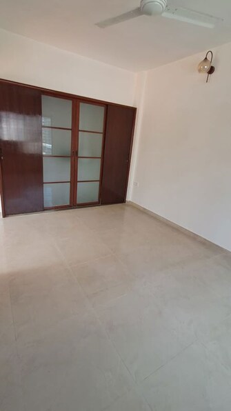 3 BHK Apartment For Rent in Savita Chhaya CHS in Bandra West, Mumbai
