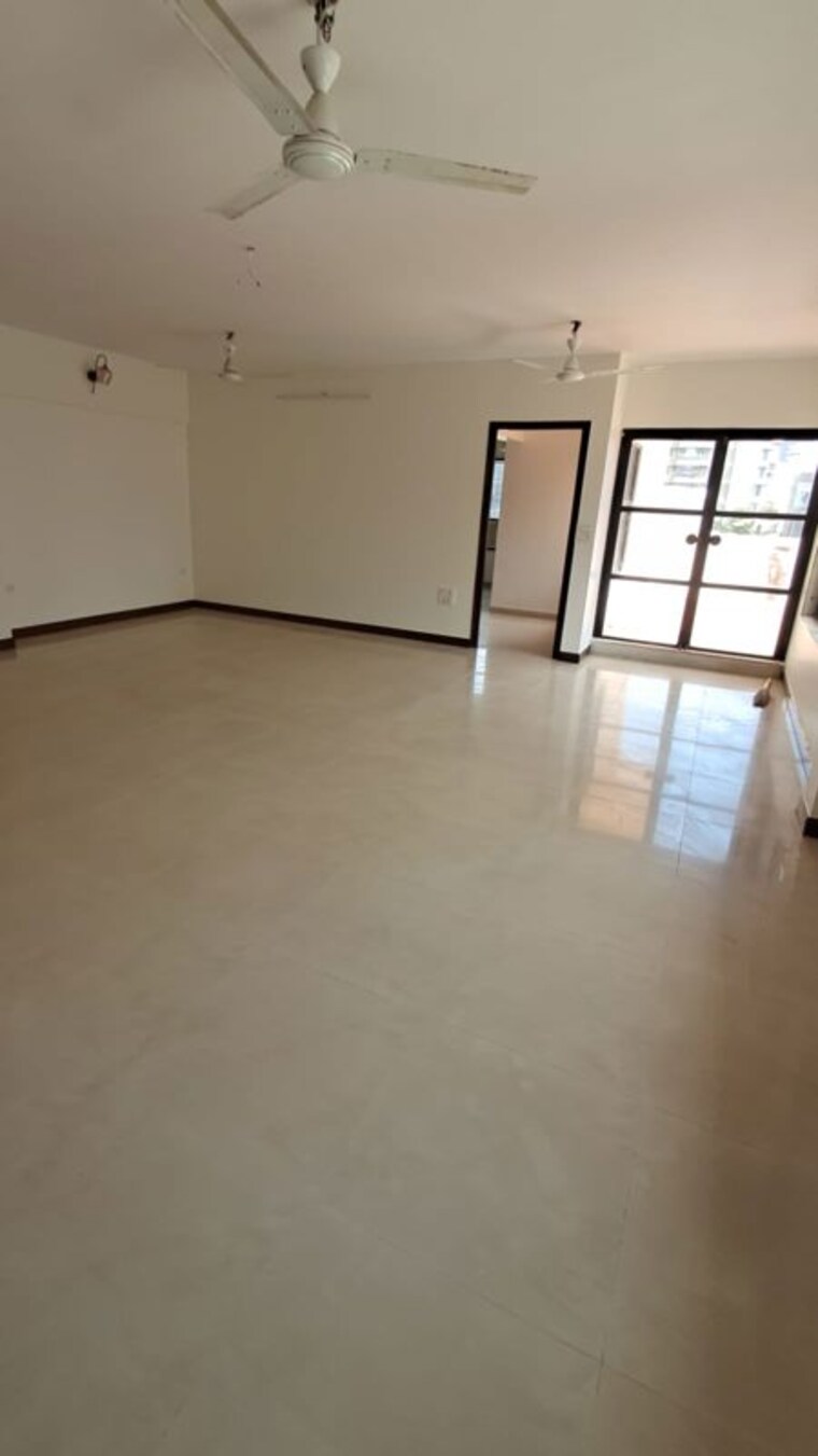 Room, savita-chhaya-chs 3 Bedroom 2200 Sq.Ft. Apartment In Bandra West Mumbai 10531036