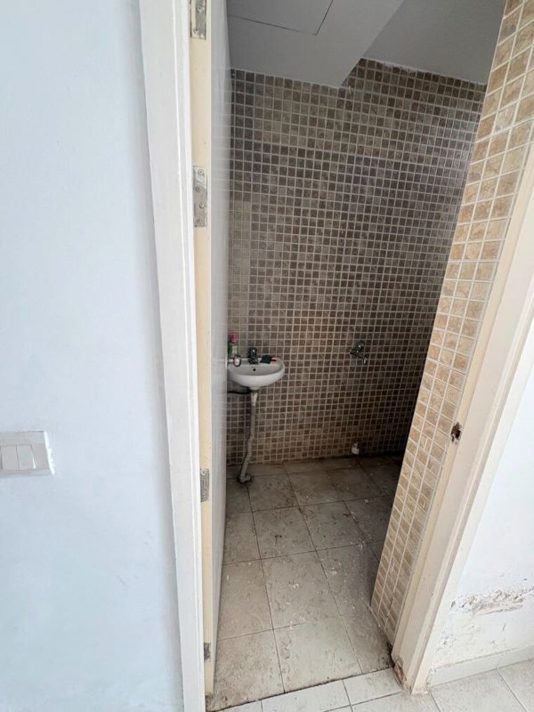 Bathroom, m3m-merlin 3 Bedroom 2356 Sq.Ft. Apartment In Sector 67 Gurgaon 10531019