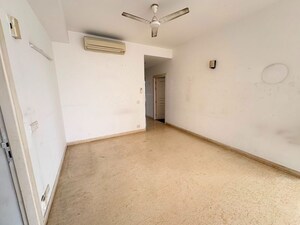 Room in 3 BHK Apartment at M3M Merlin, Sector 67 – for Sale