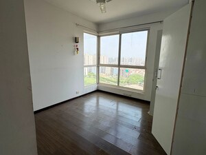 Room in 3 BHK Apartment at M3M Merlin, Sector 67 – for Sale