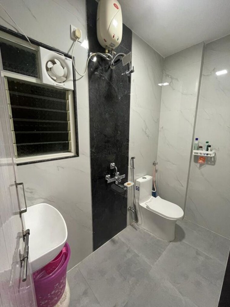 Bathroom, neco-gardens 2 Bedroom 1000 Sq.Ft. Apartment In Viman Nagar Pune 10531072