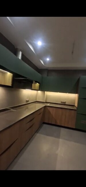 Furnished Amenities in 3 BHK Builder Floor at Sector 85 – for Sale
