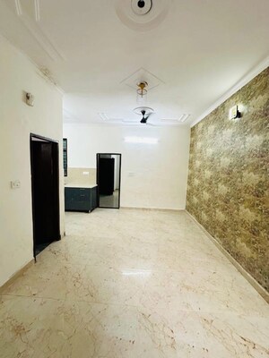 Room in 2 BHK Apartment at Pir Machalla – for Sale