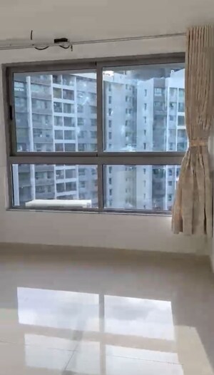 2 BHK Apartment For Rent in Kalpataru Immensa, Kolshet Road