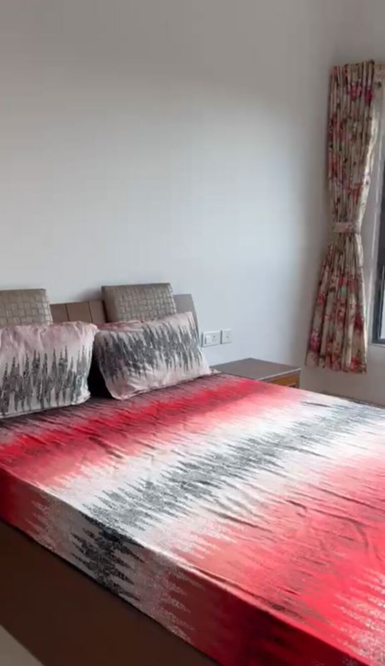 Bedroom, kalpataru-immensa 2 Bedroom 950 Sq.Ft. Apartment In Kolshet Road Thane 10531160