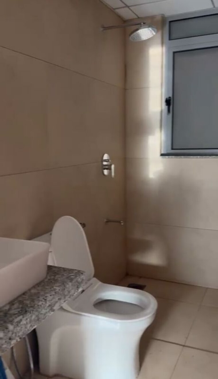 Bathroom, kalpataru-immensa 2 Bedroom 950 Sq.Ft. Apartment In Kolshet Road Thane 10531160