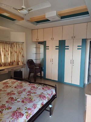 Bedroom in 3 BHK Apartment at Vastrapur – for Rent