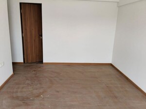 Room in 2 BHK Apartment at Gera World of Joy, Kharadi – for Rent