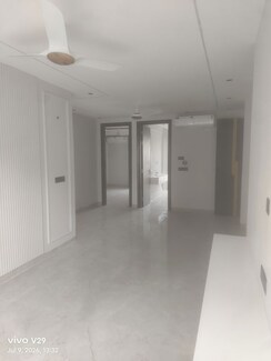 4 BHK + Servant Room Apartment For Sale in Emaar The Vilas
