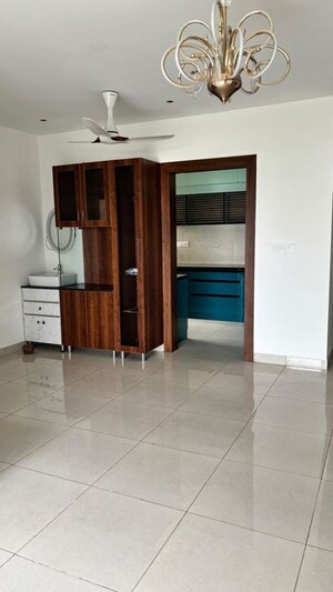Room in 4 BHK Apartment at Prestige Elysian, Bannerghatta Road – for Rent