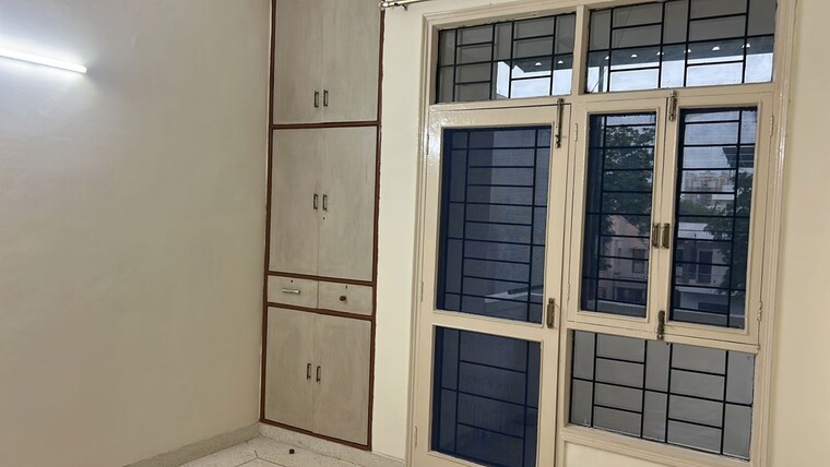 Balcony, unitech-arcadia 2 Bedroom 1450 Sq.Ft. Builder Floor In South City 2 Gurgaon 10531184