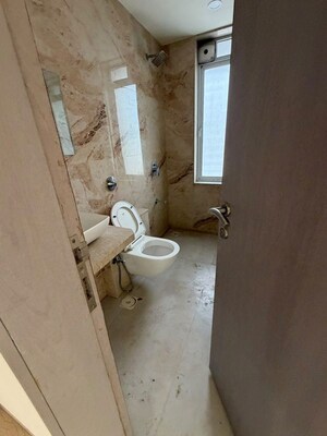 Bathroom in 4 BHK Apartment at Avron V, Chembur – for Rent
