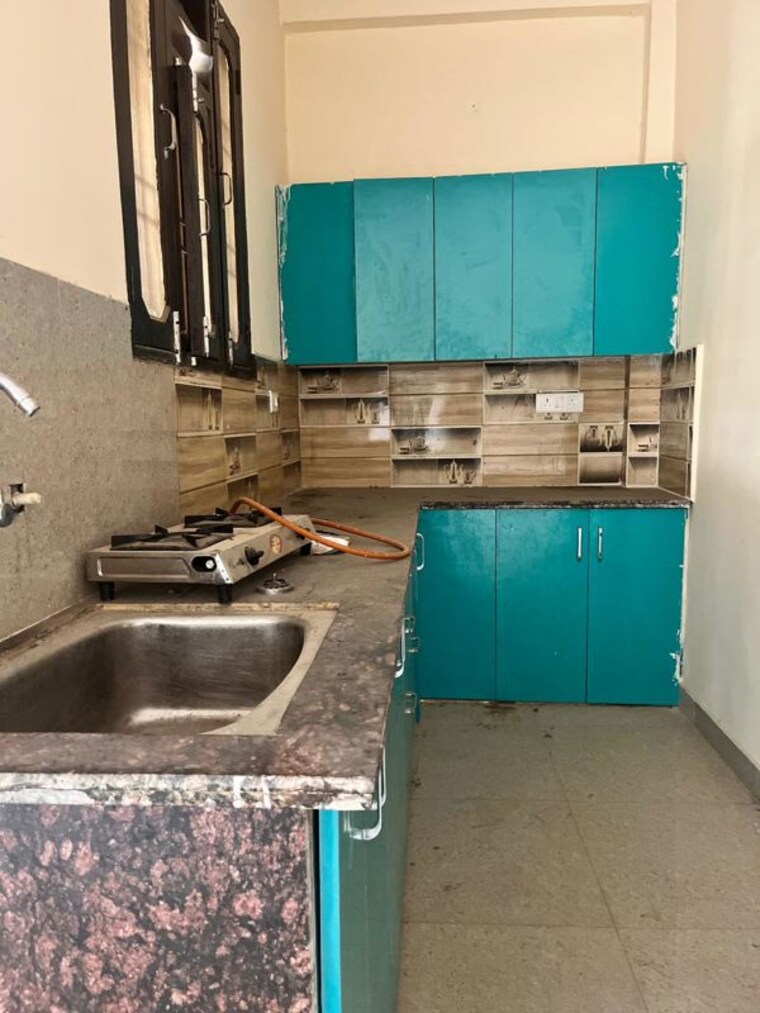 Kitchen, vaidpura 3.5 Bedroom 1880 Sq.Ft. Villa In Vaidpura Greater Noida 10531204