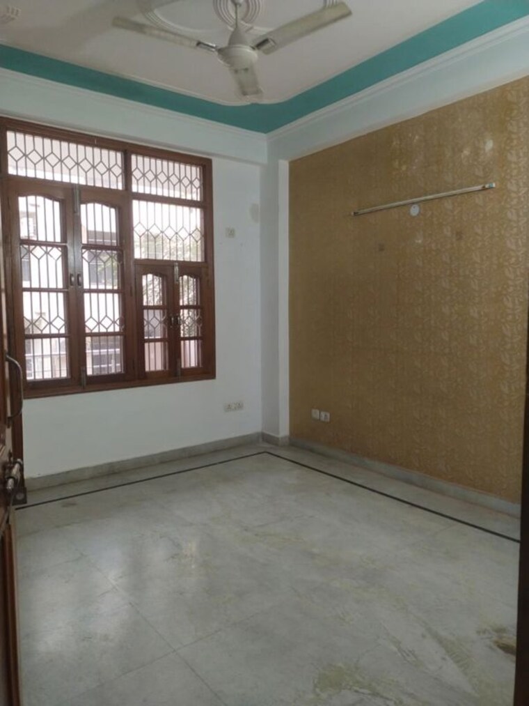 Room, sector 43 3 Bedroom 1500 Sq.Ft. Builder Floor In Sector 43 Gurgaon 10531194